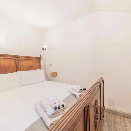 Pass The Keys Little Two Bed Two Bath Amazing Views Parking 펜션 *